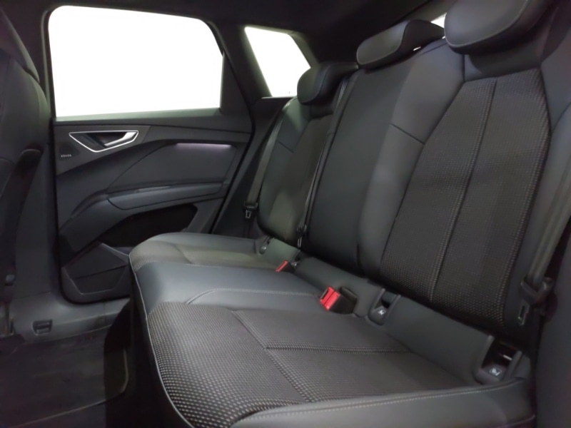 Used Audi Q4 e-tron 2022 for sale - 76619091: Photo 6