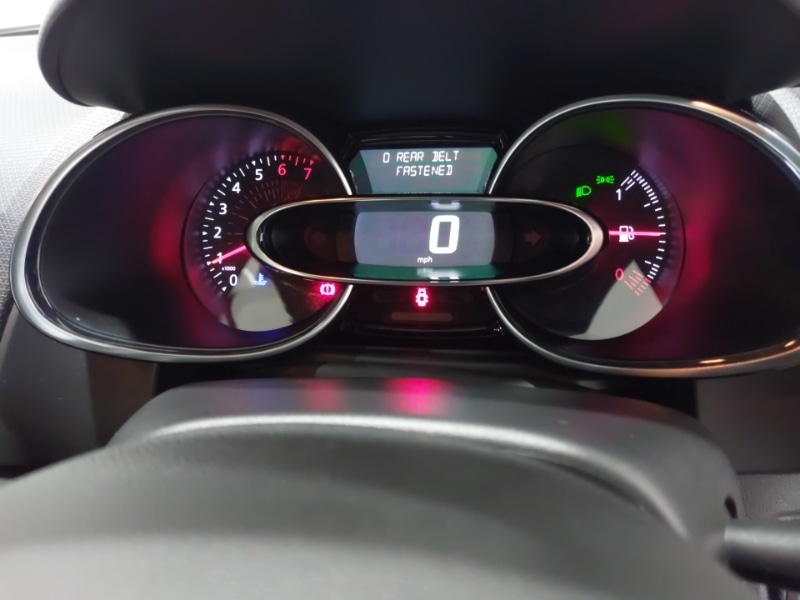 Used Renault Clio 2018 for sale - 77651796: Photo 11