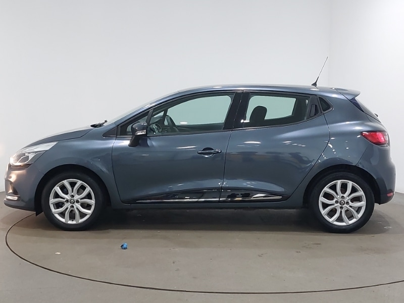 Used Renault Clio 2018 for sale - 77651796: Photo 4