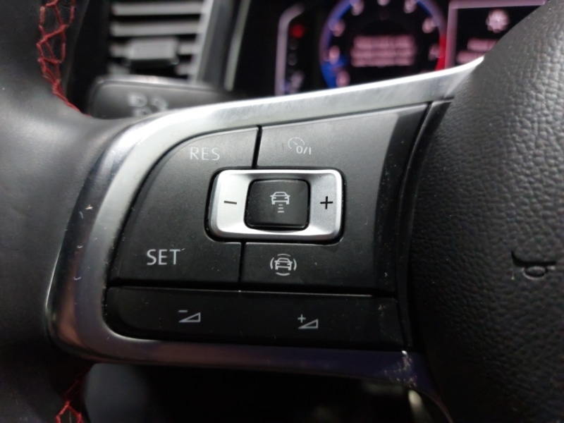 Used Volkswagen T-Roc 2019 for sale - 76860675: Photo 15