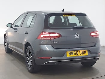 Used Volkswagen Golf 2018 for sale - 78684219: Photo