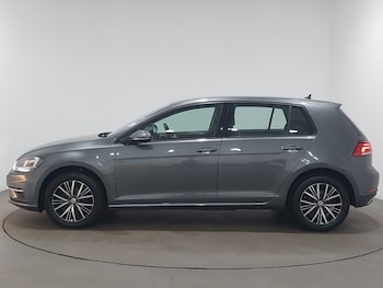 Used Volkswagen Golf 2018 for sale - 78684219: Photo