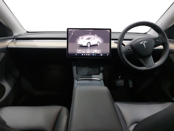 Used Tesla Model Y 2022 for sale - 77114988: Photo