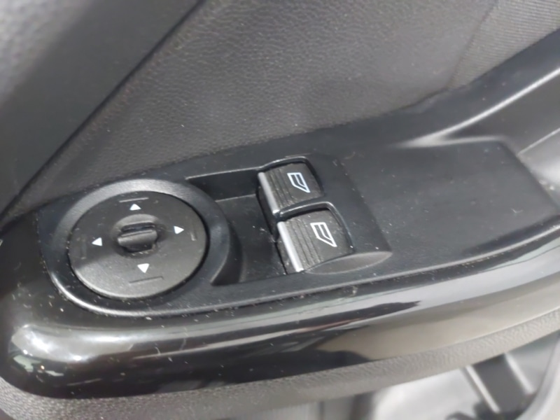 Used Ford Fiesta 2017 for sale - 78023493: Photo 13