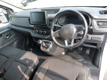 Used Renault Trafic 2024 for sale - 79273927: Photo