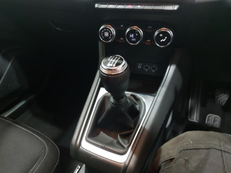 Used Renault Captur 2020 for sale - 77424161: Photo 12