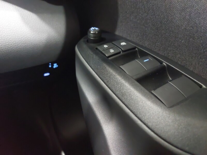 Used Toyota Yaris 2023 for sale - 77548949: Photo 13