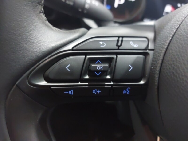 Used Toyota Yaris 2023 for sale - 77548949: Photo 15