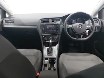Used Volkswagen Golf 2019 for sale - 78983814: Photo