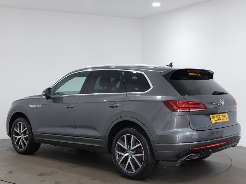 Used Volkswagen Touareg 2018 for sale - 76174566: Photo 3