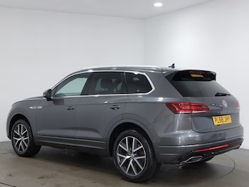 Used Volkswagen Touareg 2018 for sale - 76174566: Photo 3