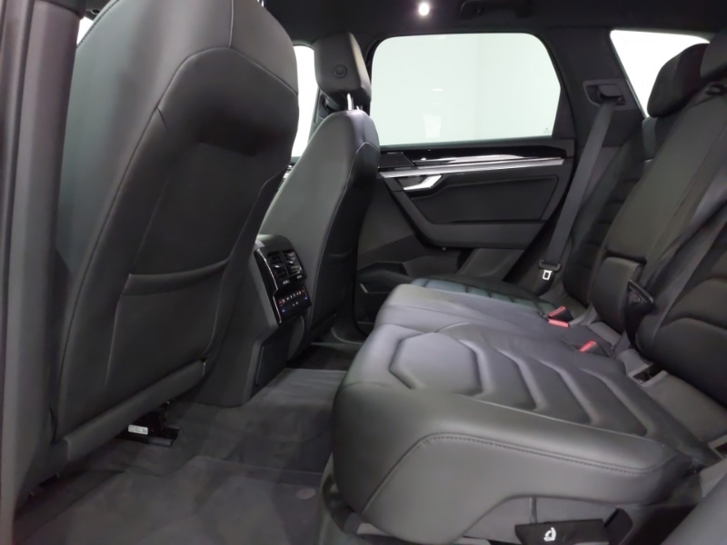 Used Volkswagen Touareg 2018 for sale - 76174566: Photo 6
