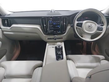 Used Volvo XC60 2023 for sale - 78475182: Photo