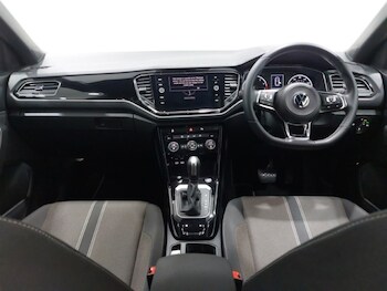 Used Volkswagen T-Roc 2021 for sale - 77816304: Photo