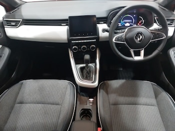Used Renault Clio 2023 for sale - 79332832: Photo