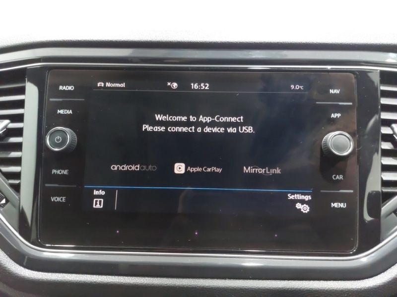 Used Volkswagen T-Roc 2019 for sale - 76788930: Photo 18