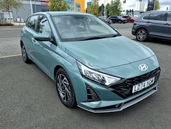 Used Hyundai i20 2024 for sale - 79557800: Photo