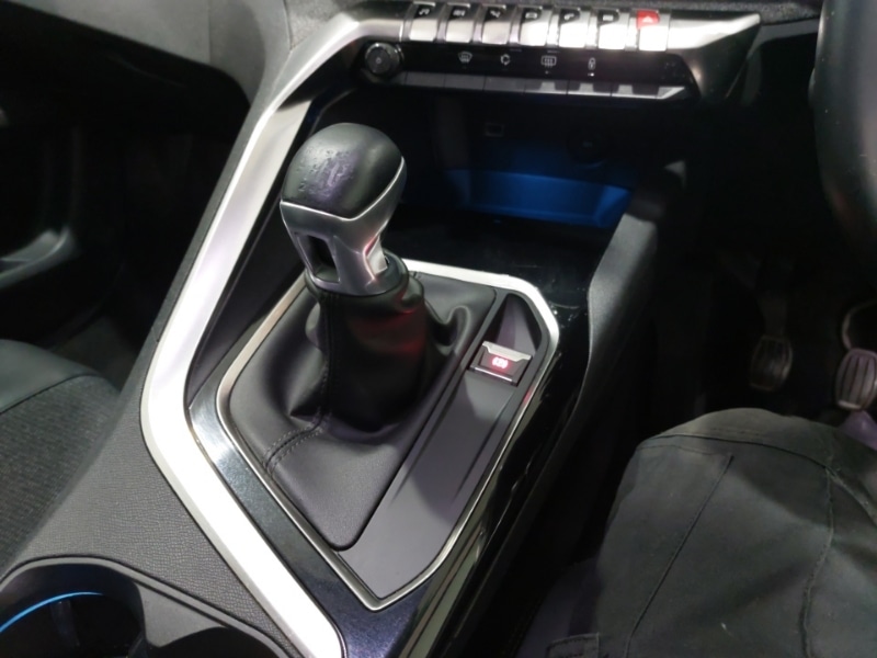 Used Peugeot 3008 2019 for sale - 77189919: Photo 12