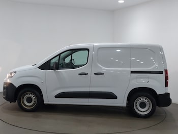 Used Citroen Berlingo 2024 for sale - 78940655: Photo