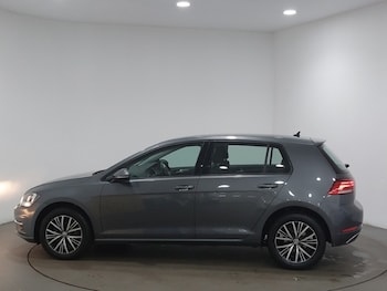 Used Volkswagen Golf 2018 for sale - 79131269: Photo