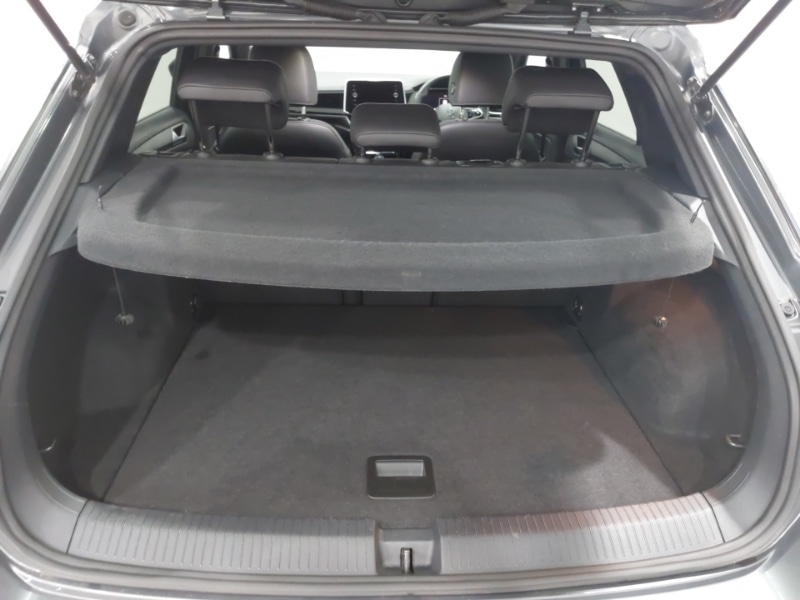 Used Volkswagen T-Roc 2022 for sale - 77947979: Photo 8