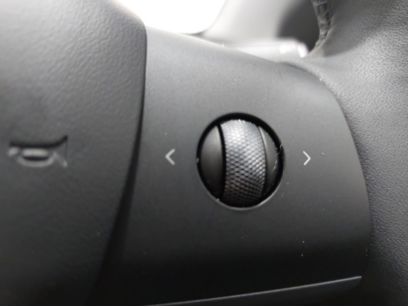 Used Tesla Model Y 2023 for sale - 76354793: Photo 12