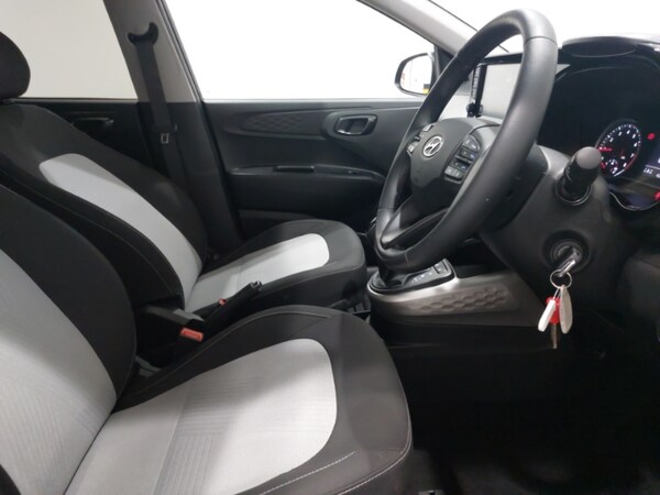 Used Hyundai i10 2021 for sale - 76238243: Photo 11