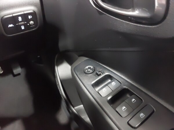 Used Hyundai i10 2021 for sale - 76238243: Photo 12