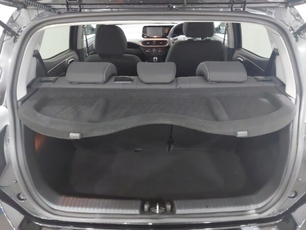 Used Hyundai i10 2021 for sale - 76238243: Photo 8