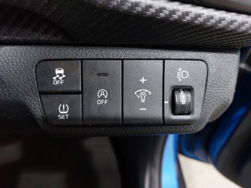 Used Kia Stonic 2021 for sale - 76548890: Photo 11