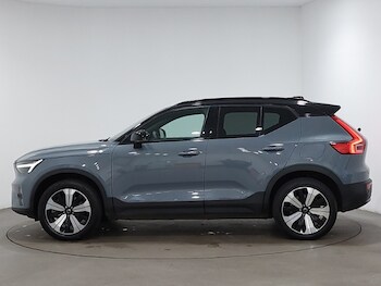 Used Volvo XC40 2023 for sale - 78428461: Photo