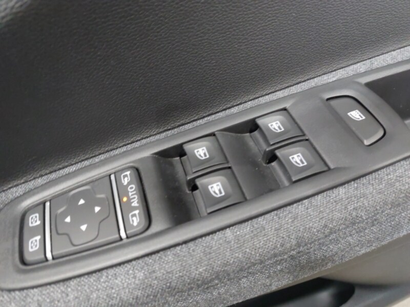 Used Renault Zoe 2021 for sale - 77999890: Photo 14