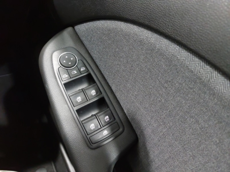 Used Renault Clio 2023 for sale - 77644880: Photo 13