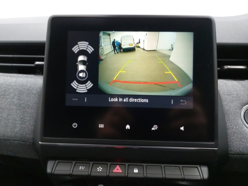 Used Renault Clio 2023 for sale - 77644880: Photo 16