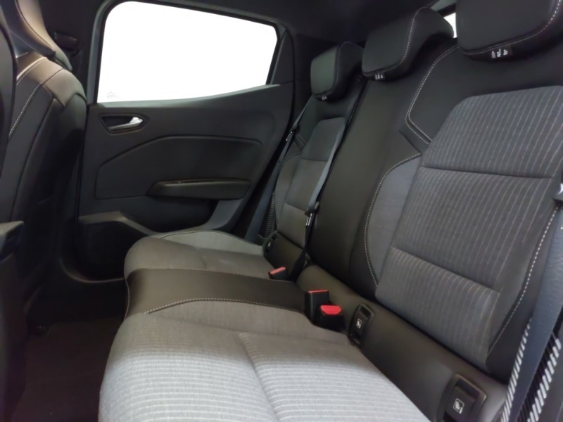 Used Renault Clio 2023 for sale - 77644880: Photo 6