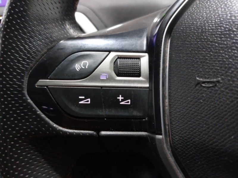 Used Peugeot 3008 2018 for sale - 77899180: Photo 15