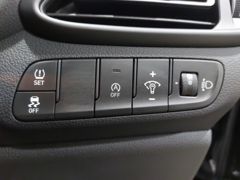 Used Hyundai i30 2023 for sale - 77290010: Photo 14