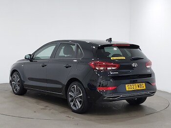 Used Hyundai i30 2023 for sale - 77290010: Photo