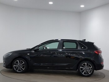 Used Hyundai i30 2023 for sale - 77290010: Photo