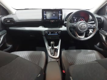 Used Toyota Yaris 2023 for sale - 79407122: Photo