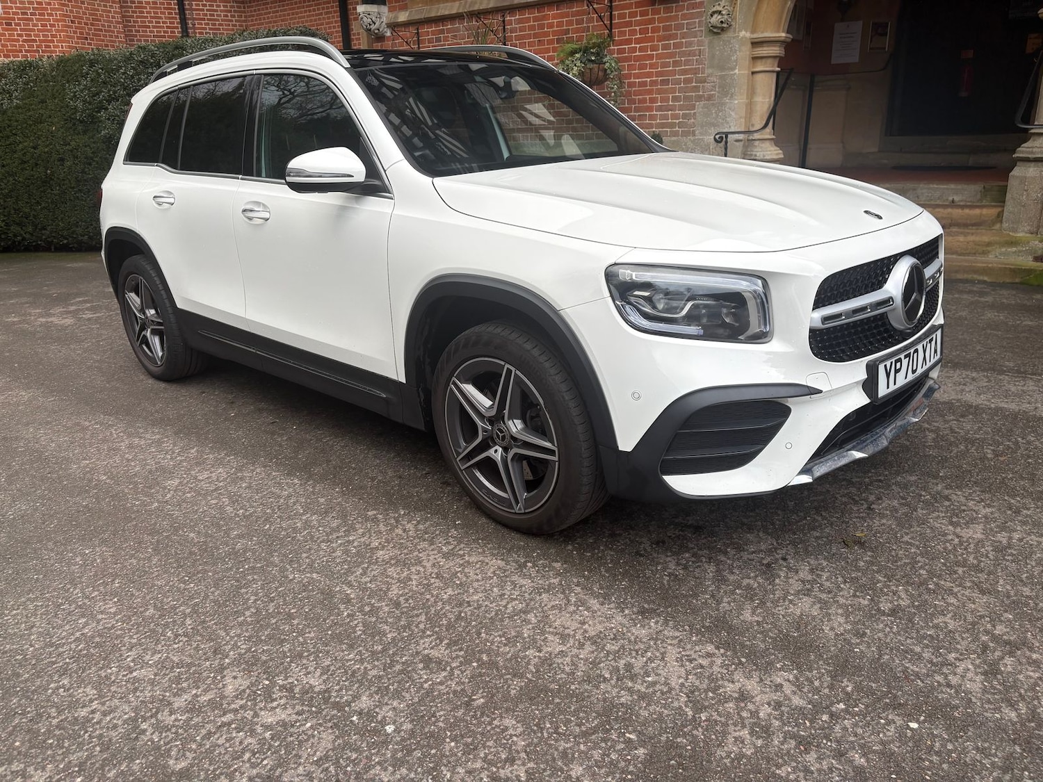 Used Mercedes-Benz GLB 2020 for sale - 77626451: Photo 2