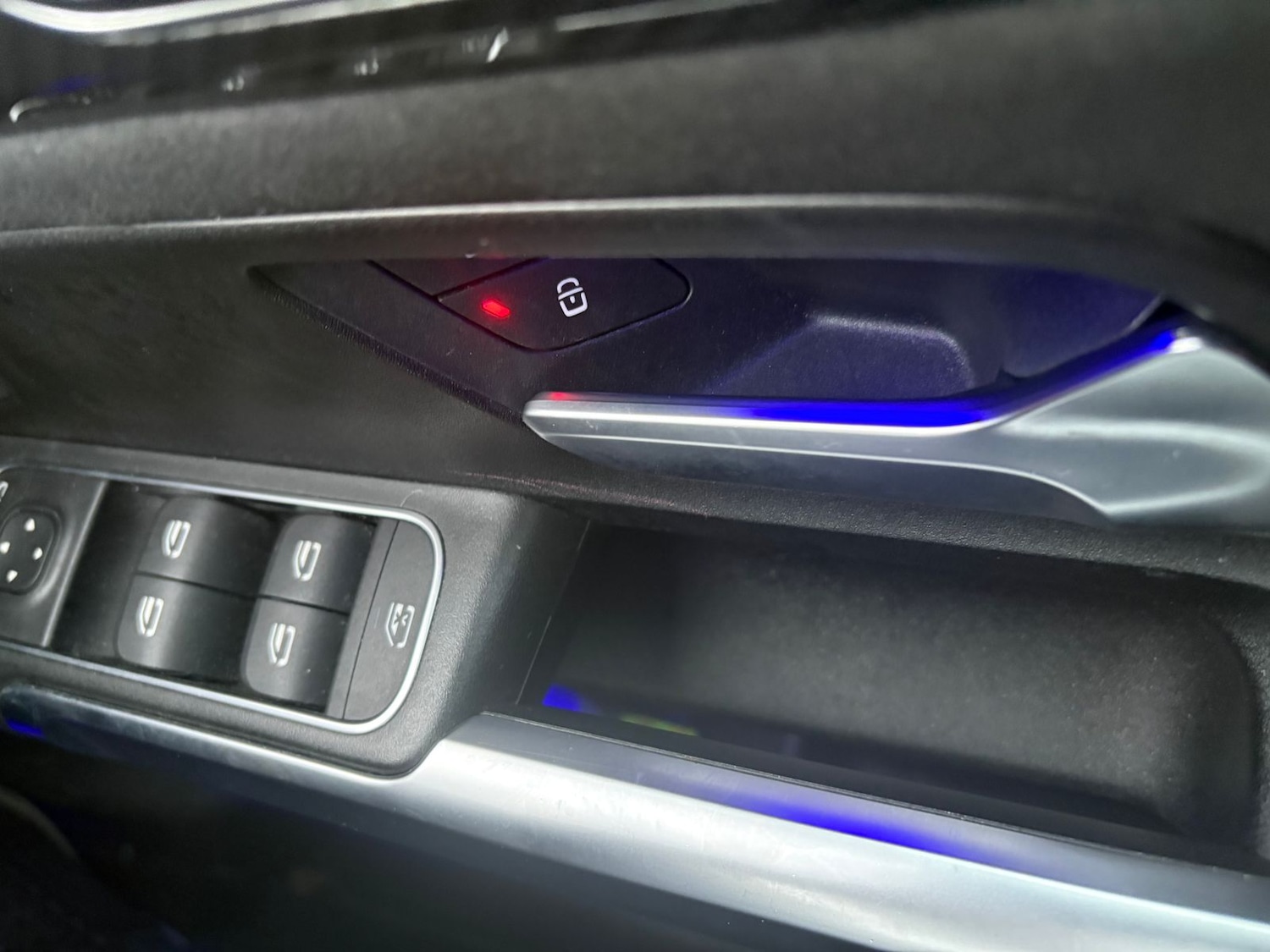 Used Mercedes-Benz GLB 2020 for sale - 77626451: Photo 37