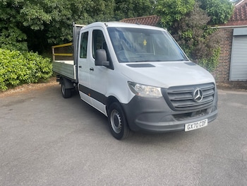 Mercedes-Benz Sprinter feature image