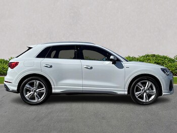 Used Audi Q3 2025 for sale - 76164924: Photo