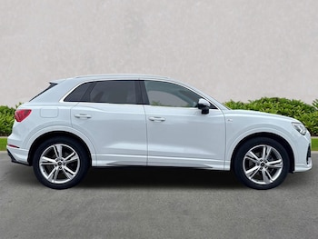Used Audi Q3 2024 for sale - 75436292: Photo