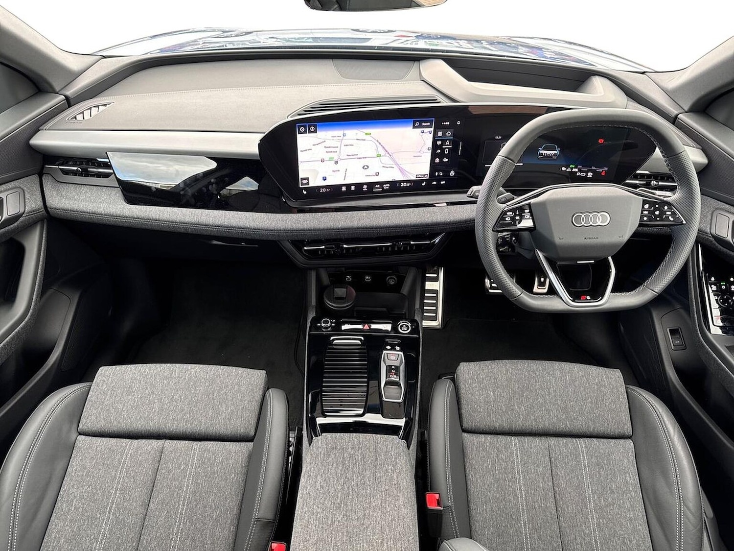 Used Audi Q6 e-tron 2025 for sale - 76164902: Photo 8
