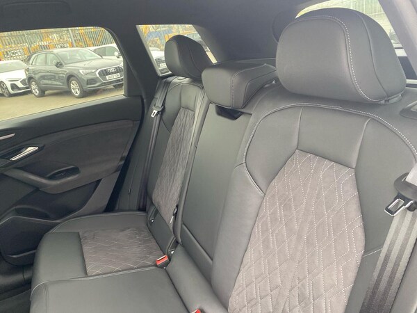 Used Audi Q6 e-tron 2025 for sale - 76225031: Photo 16