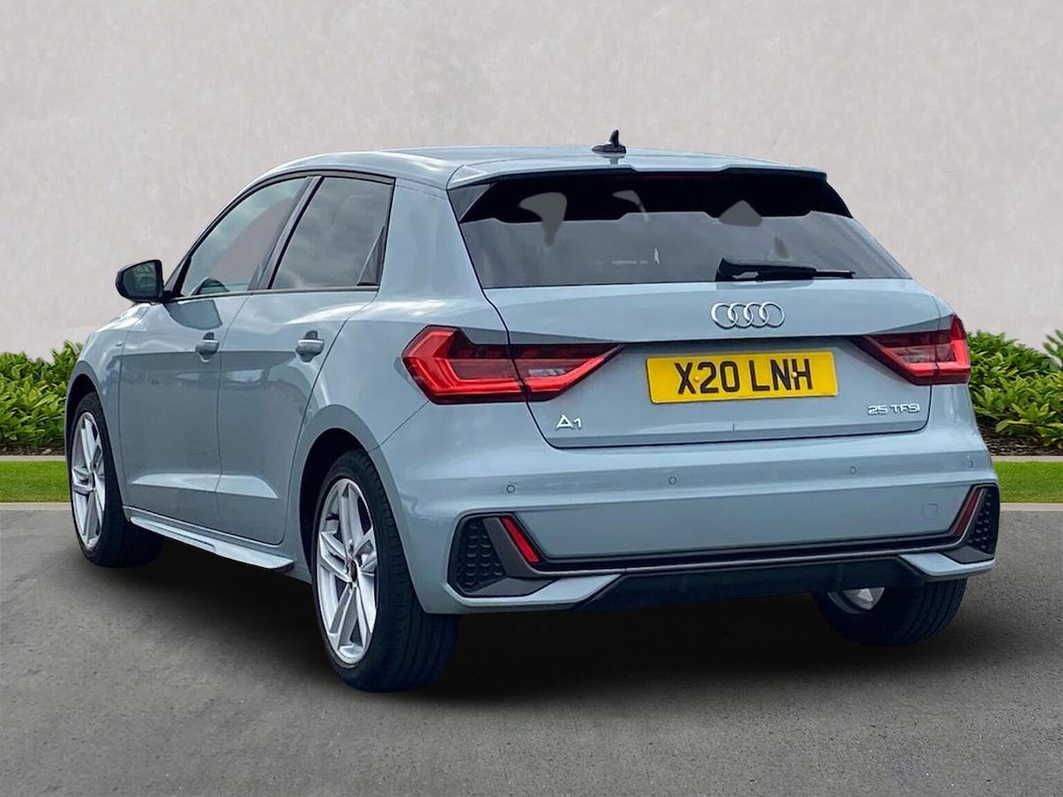 Used Audi A1 2023 for sale - 76064327: Photo 2