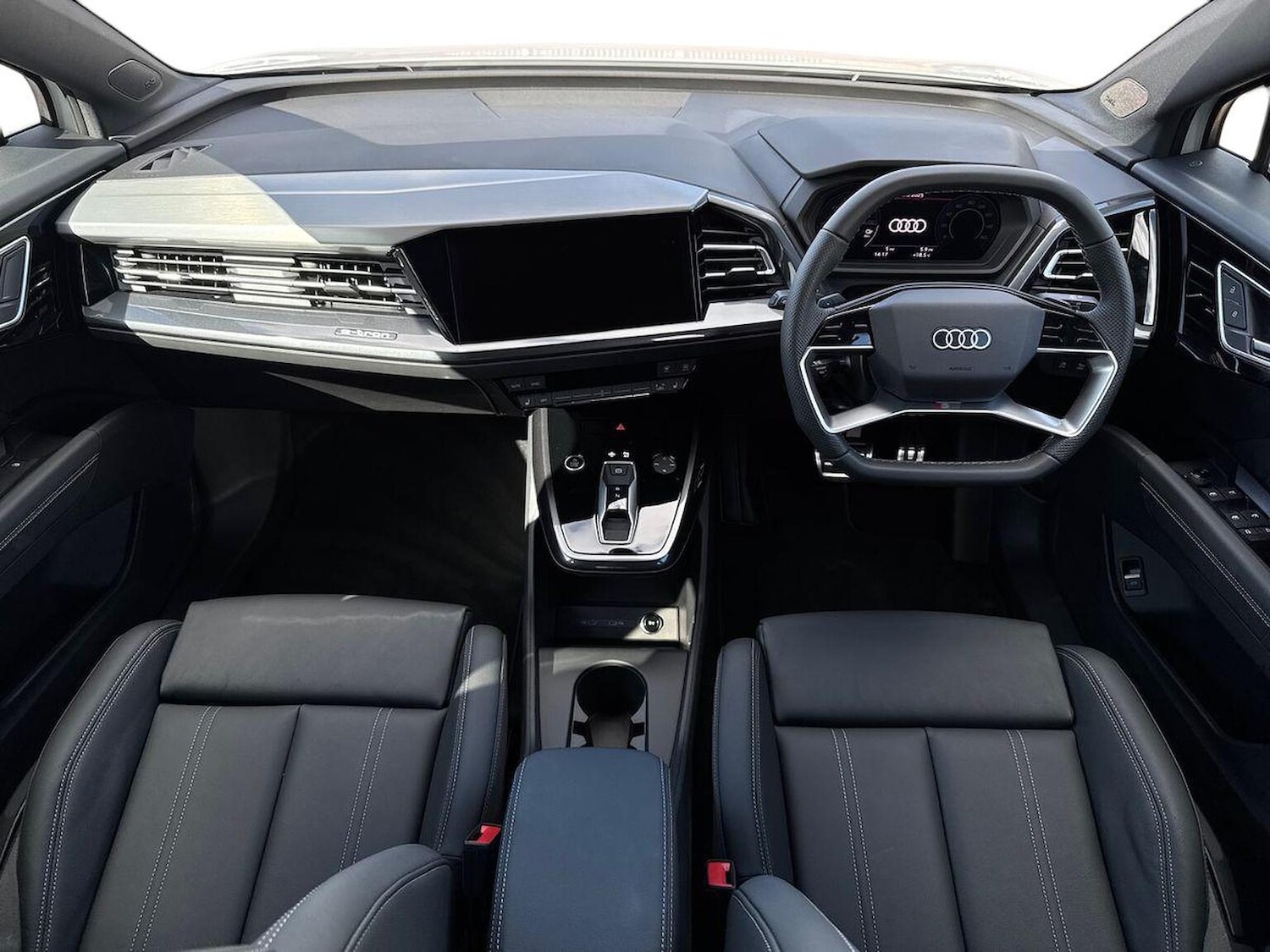 Used Audi Q4 e-tron 2025 for sale - 76193153: Photo 8