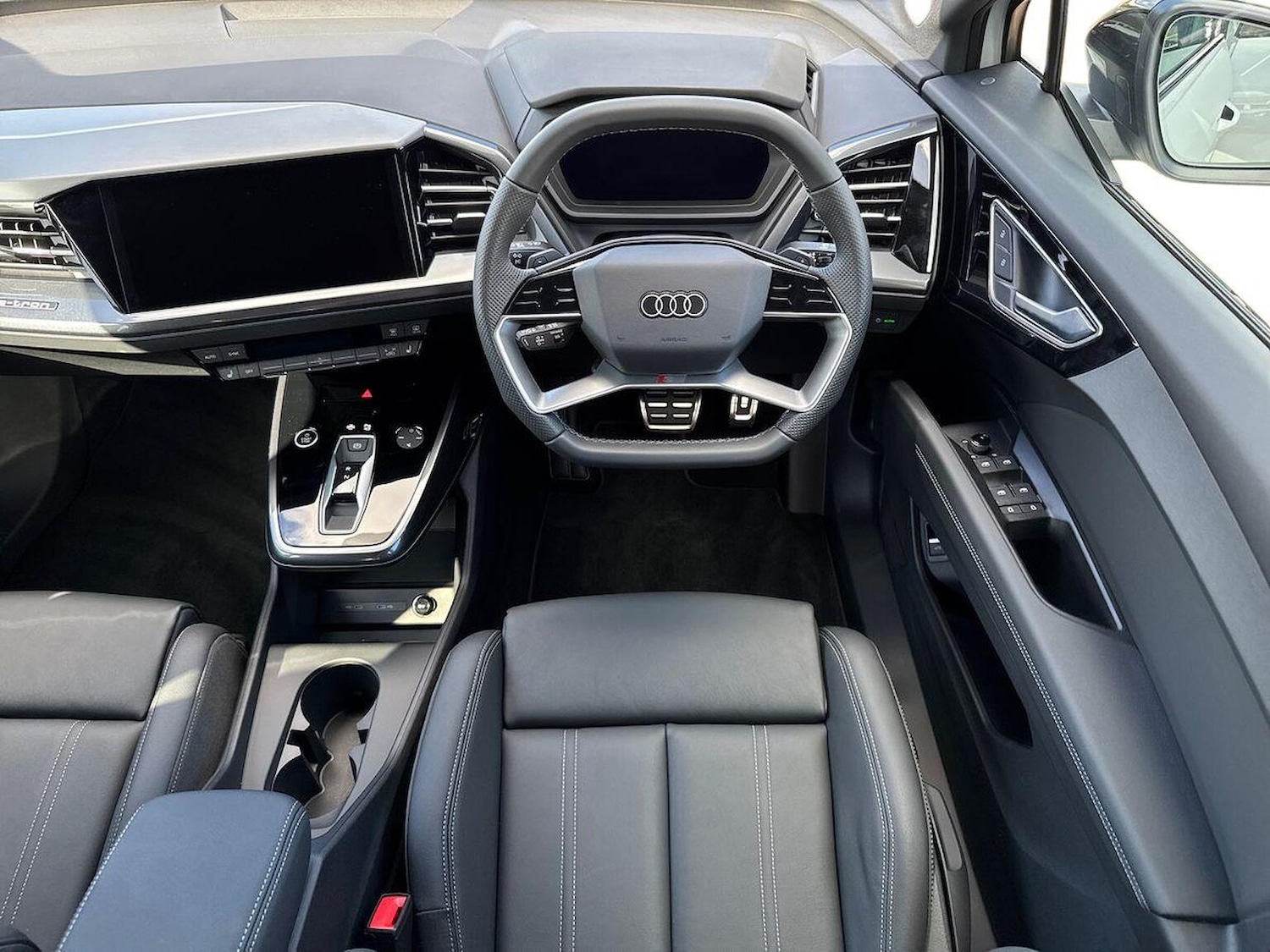 Used Audi Q4 e-tron 2025 for sale - 76193153: Photo 9